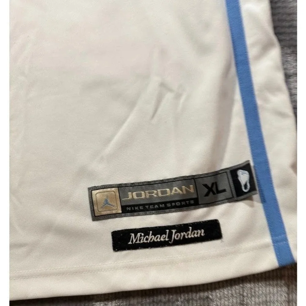 Jordan North Carolina Michael Jordan 23 Jersey Mens XL White Blue Stitched Nike